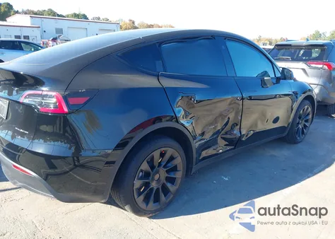 2024 Tesla Model Y Long Range Dual Motor All-Wheel Drive из США, поврежденный, VIN 7SAYGDEE6RA230442